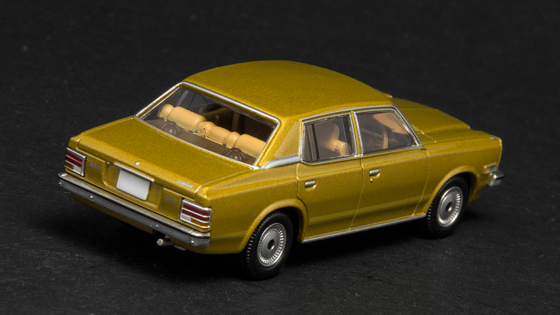 Illustration for article titled Land of the Rising Sun-Day - Super Custom Mazda Luce Legato